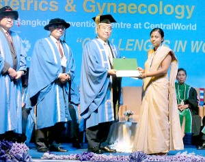 The University of Colombo receives the Prestigious "Yuji Murata Endowment Award - 2013" from the  Asia and Oceania Federation of Obstetrics and Gynaecology (AOFOG).
