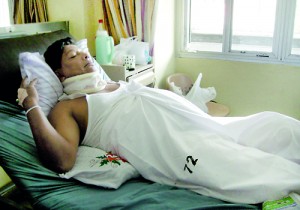 Homagama PS Chairman A.D. Kumarasiri receiving  treatment at the National Hospital, Colombo.                                                           Pic by Athula Devapriya