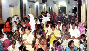 Veneration at an earlier Christmas Eve mass