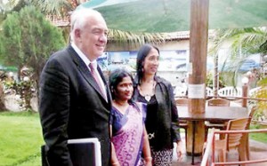 US Ambassador for War Crimes Stephen Rapp and US Ambassador to Sri Lanka Michele Sison with Ananthi Sashitharan in Jaffna.