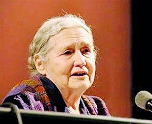 The British writer Doris Lessing was the oldest writer to be awarded the Nobel Prize in Literature. She was 88 years when she won the award in 2007. Photo:  Elke Wetzig/WikiCommons