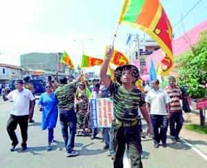 This unruly candidate in Galle not only defied police orders prohibiting demonstrations, but went on to shove any policeman who attempted to block the demonstration.