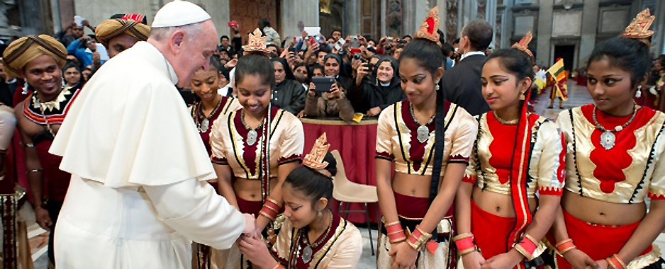 Pope’s date with Lankans