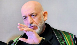 Karzai interacting with journalists in Colombo on Thursday. Pic by  Susantha Liyanawatte