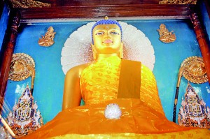 Inner chamber of the Maha Bodhiya