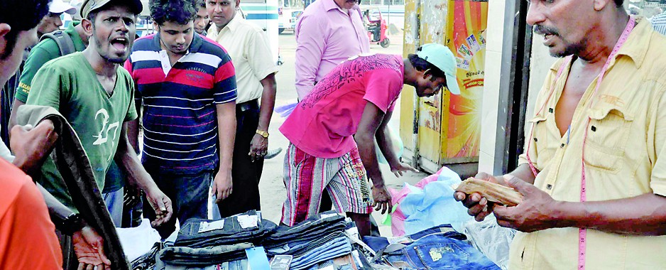 Eyes left, eyes right,  purses out – Avurudu  shopaholics hit the streets