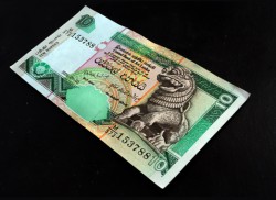 Sri Lanka’s 10 rupee notes no more