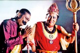 ‘Deyyoth Danne Ne’ A comedy play on idols