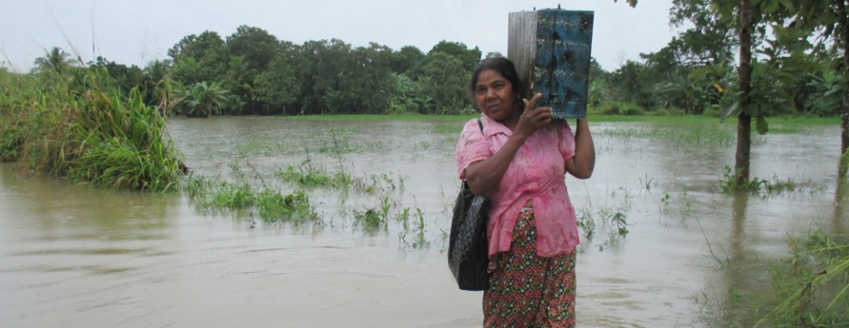 Floods continue to displace thousands