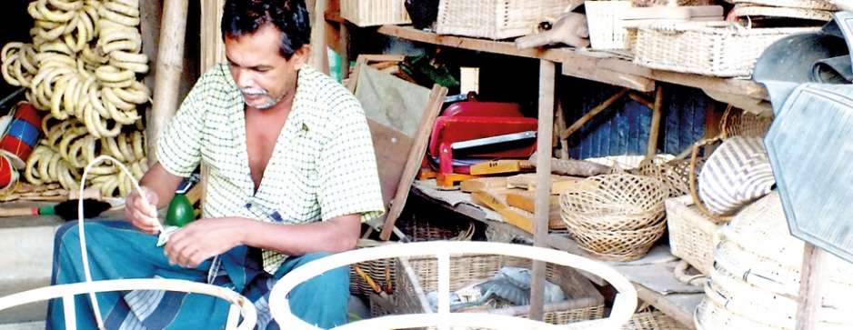 Weweldeniya, Sri Lanka’s famous cane village, now a virtual ghost town