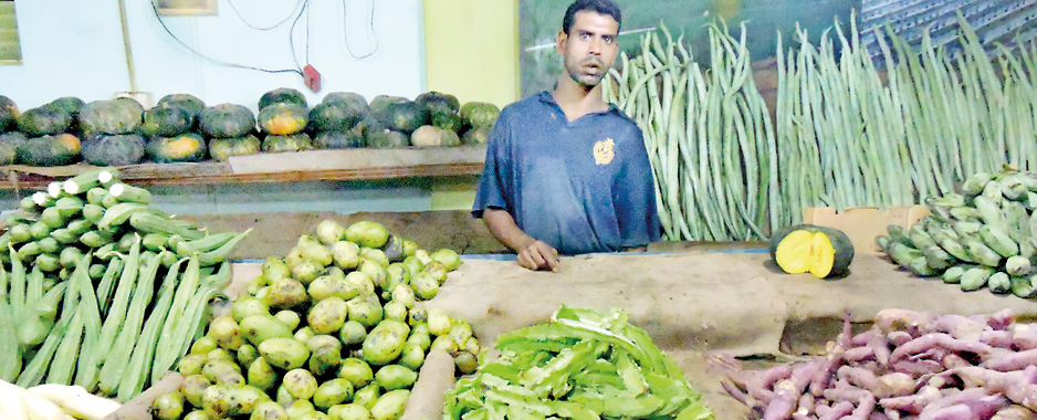 Weather or middleman to blame  for chillies at Rs. 1,100?