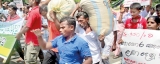 Private buyers swoop on paddy at low prices Private buyers swoop on paddy at low prices