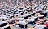 A sea of yoga at the Park