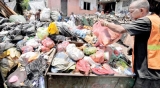 Even more garbage  piles up on streets