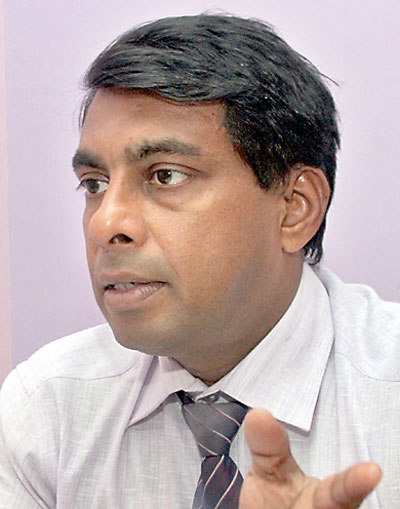 Dr-Waruna-Gunathilake