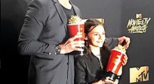 Hugh Jackman’s ‘Logan’ co-star Dafne Keen steals the  spotlight during MTV Awards Acceptance speech