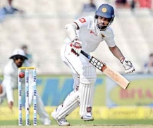 Thirimanne and Mathews  stir hope for Sri Lanka