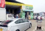 The dirty stinky Dambulla bus halt