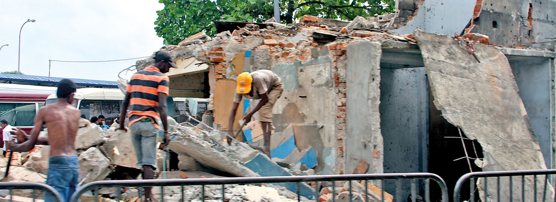 State infrastructure projects, hold-ups slow construction sector