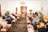 Speaker holds talks with Indian leaders