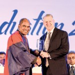 Awarding token of Appreciation Award to Australian High Commissioner to Sri Lanka His Excellency David Holly by Dr. Harsha Alles, Chairman of Gateway College - Director UCL