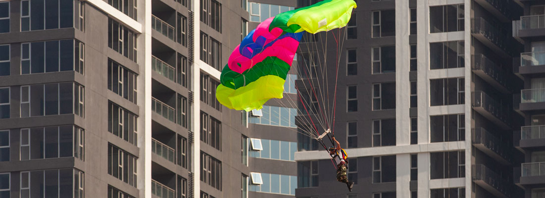 Daring hero crashes to death in parachute tragedy