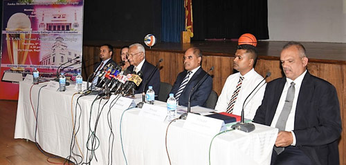 head-Table-at-the-Gateway-media--conference