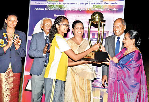 Hillwood-College-winning-the--Netball-event-against-Gateway-Kandy