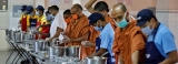 Indians pitch in to feed the hungry in coronavirus lockdown