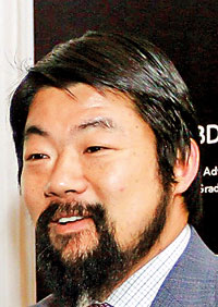 John-Qiu,-General-Manager-&-Vice-President-(International),-Box-Hill-Institute