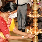 Dr. Indika Bulankulmae lighting the oil lamp