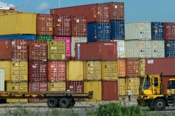 20,000 containers held up at Port