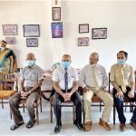 Participants of the donation to the Sunshine Elder’s home.From Left: Mrs.Mandrupa Fernando (Standing), Mr.N I N S Nadarasa, Dr. A A P Keerthi, Mr.K R Dayananda, Mr. Shihan Kumaratunga at the Sunshine Elders Home.