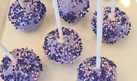 Sweet moments with cake pops, cakesicles