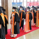 Procession of GIC Graduates