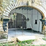 A stone archway in Elahera