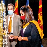 Ms. Niroshani Leange lighting the Oil lamp