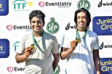 Jo-Leen, Loriant bag Singles titles