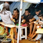 GotaGoGama - Break-fast: Protestors share their morning meal