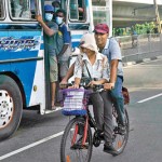 Peliyagoda - Travel mode: As public transport becomes crowded, people use bicycles