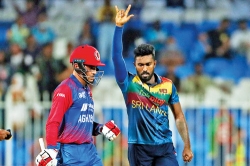 Sri Lanka begin Asia Cup Super 4 with solid win