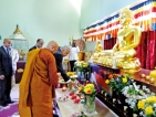 President visits London Vihara
