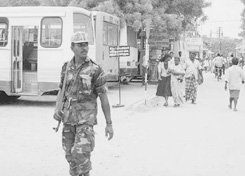 Jaffna-polls amidst artillery attacks