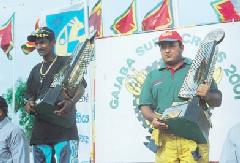 Nalin Perera(Motor Cycle) and Aravinda Premadasa (Motor car) with their trophies
