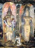 tatues of God Vishnu (left) and King Dutugemunu