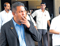 Mangala Samaraweera leaves the Parliament Complex