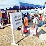 Two queues: One for Indian pilgrims and the other for local pilgrims