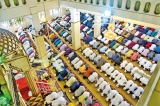 Muslims begin Ramadan fast