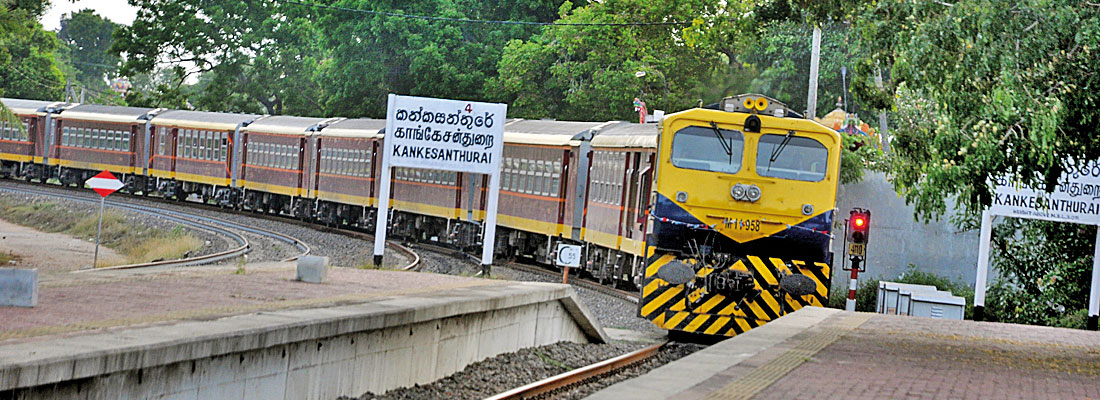 A special train for Nallur festival from Mount Lavinia to KKS