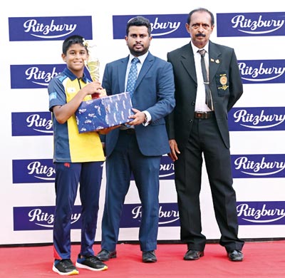 Loyala-College---Under-14-Boys-champions_backpage